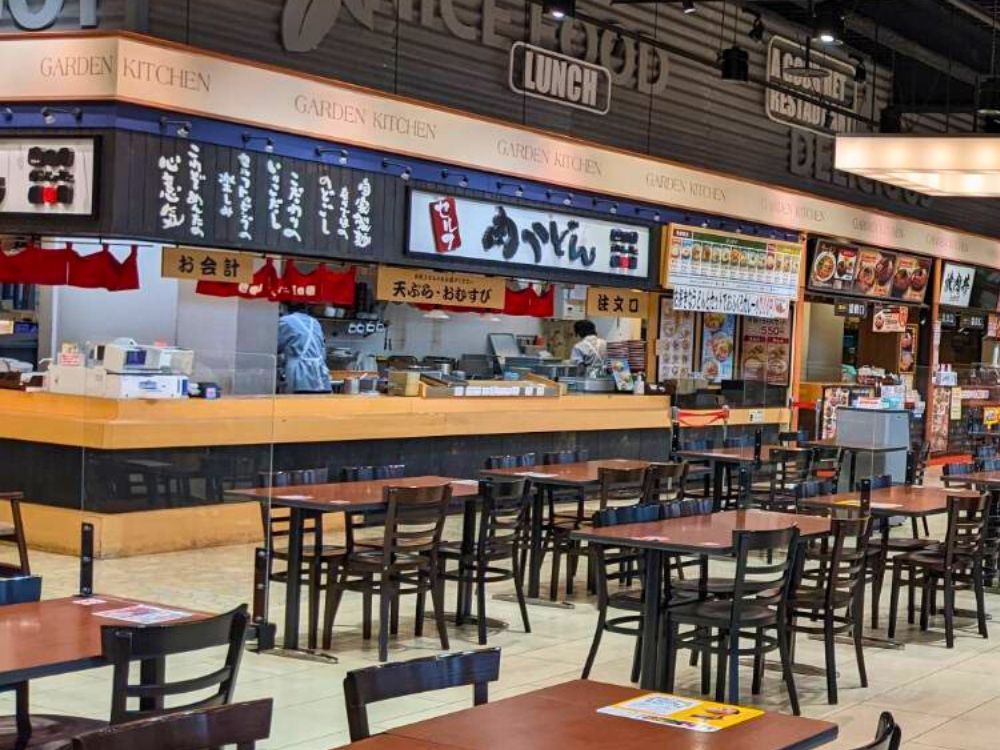 フードコート 神辺店 豊富なメニューをご用意 フジファミリーフーズ フードコート 神辺店 豊富なメニューをご用意 フジファミリーフーズ