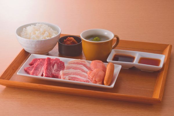 焼肉食堂炎蔵 人気の三種焼肉ランチ